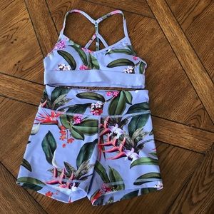 Tropical workout set